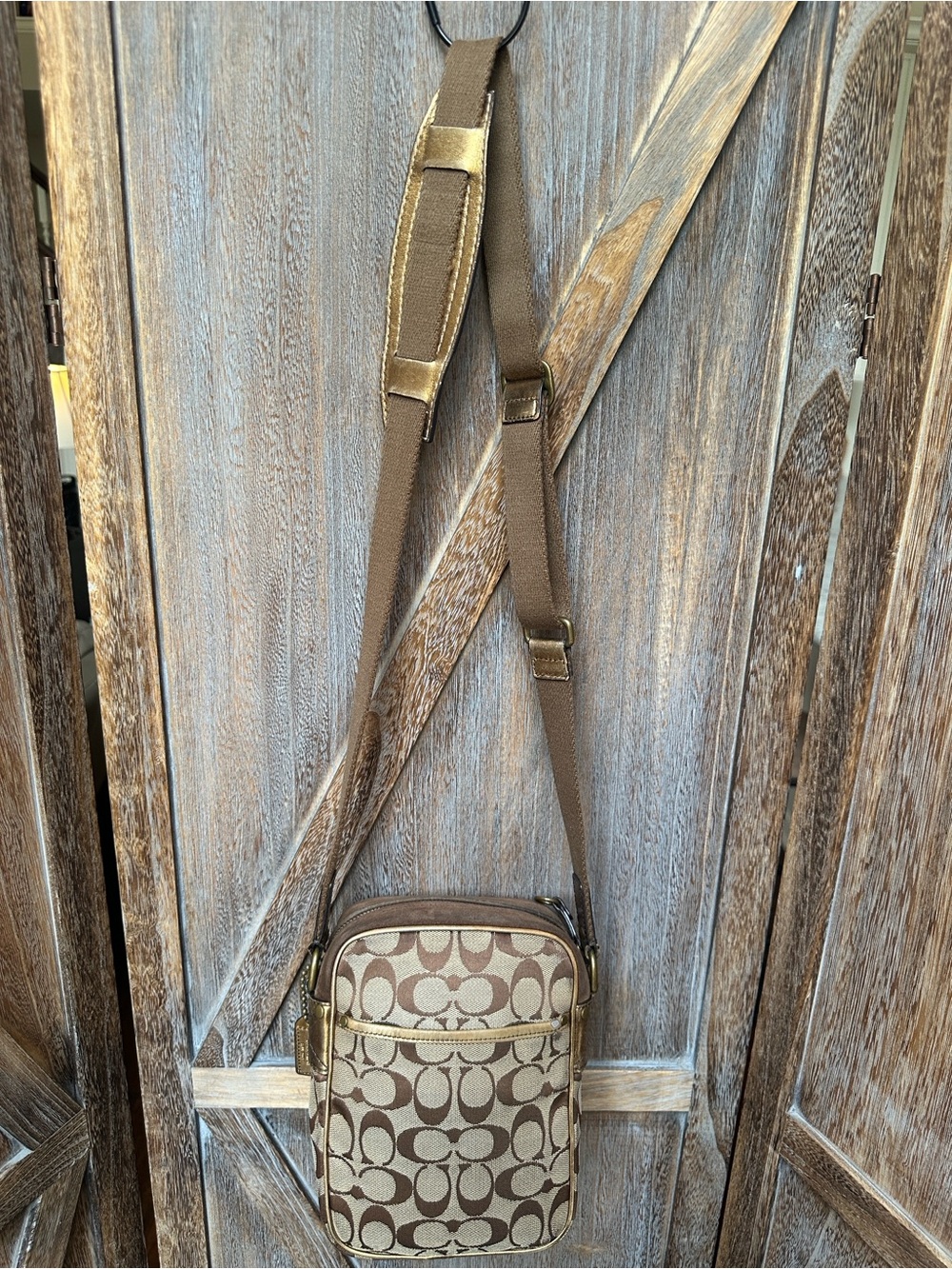 Coach Vintage Special Edition 2004 Legacy Leather & Suede  Crossbody Bag - Picture 3 of 16